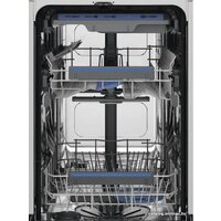 Встраиваемая посудомоечная машина Electrolux EEM43211L