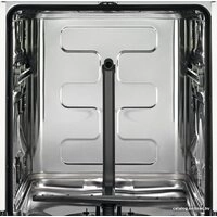 Встраиваемая посудомоечная машина Electrolux EEQ47200L