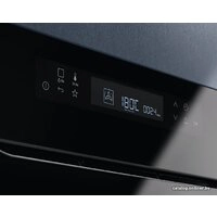 Электрический духовой шкаф Electrolux EOB7S31Z