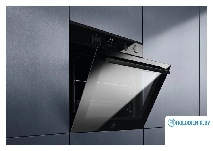 Электрический духовой шкаф Electrolux EOC6P77H