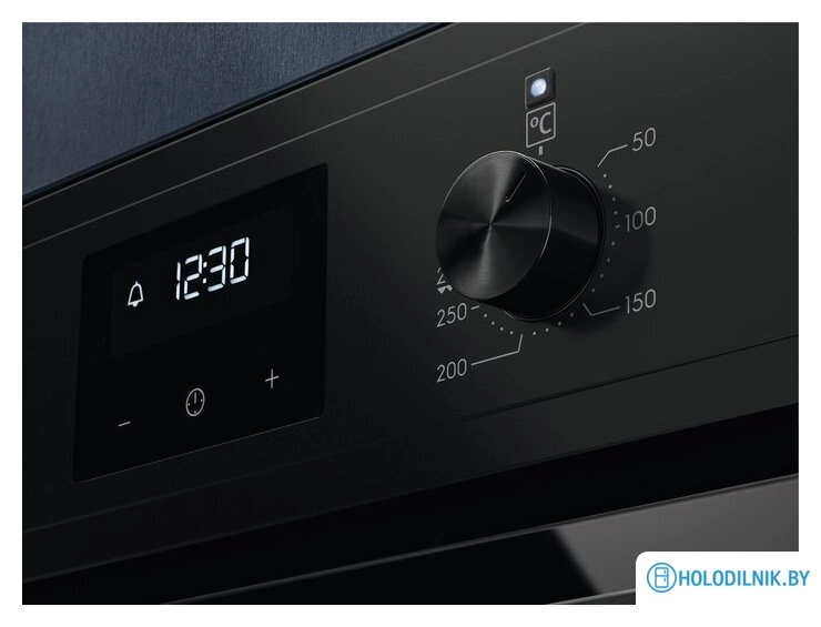 Электрический духовой шкаф Electrolux EOF3H40TH