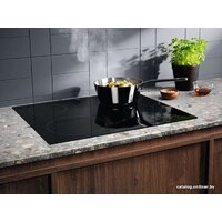 Варочная панель Electrolux LIB60424CK