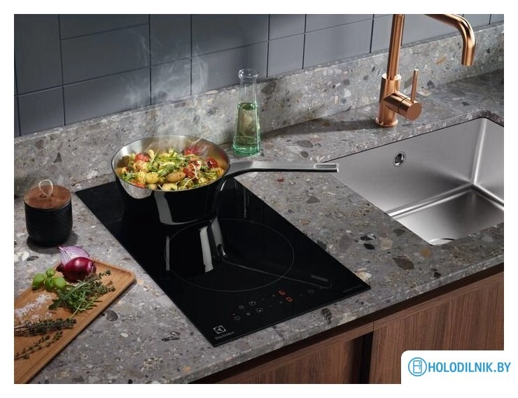 Варочная панель Electrolux LIT30231C