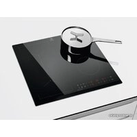 Варочная панель Electrolux LIV63431BK