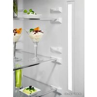 Холодильник Electrolux LNT7ME36X3