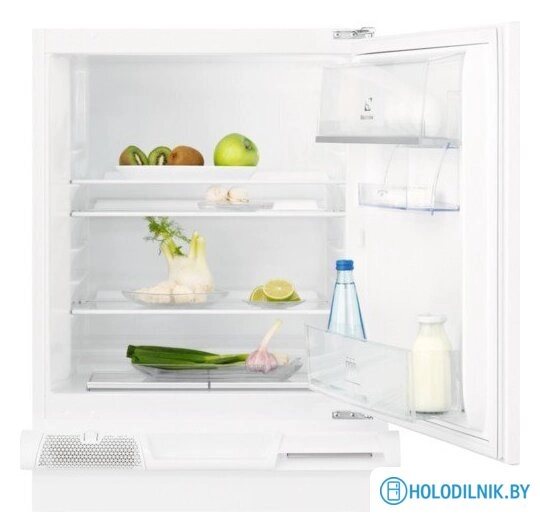 Мини-холодильник Electrolux LXB2AE82S