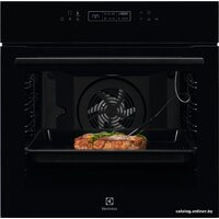 Электрический духовой шкаф Electrolux SenseCook 700 COE7P31B