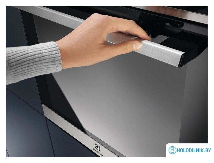 Электрический духовой шкаф Electrolux SurroundCook 600 EOF5C50BX