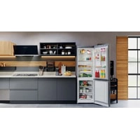 Холодильник Hotpoint-Ariston HTR 5180 MX