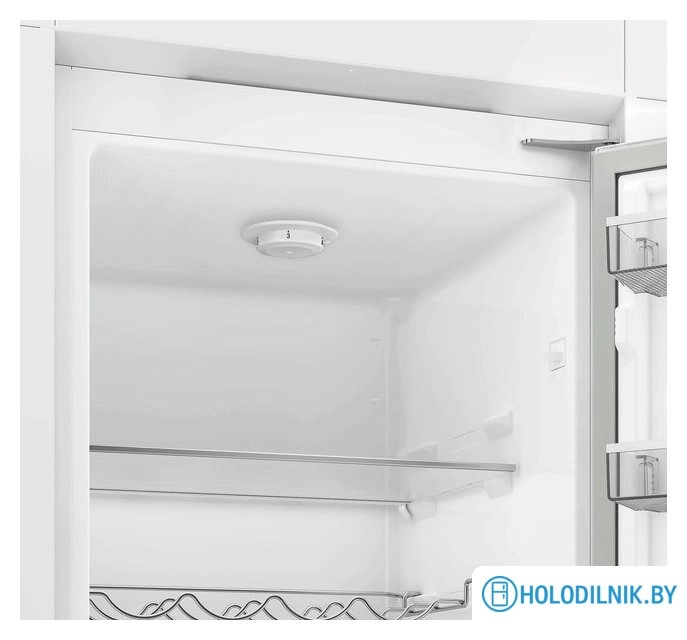 Однокамерный холодильник Hotpoint HBDR 18