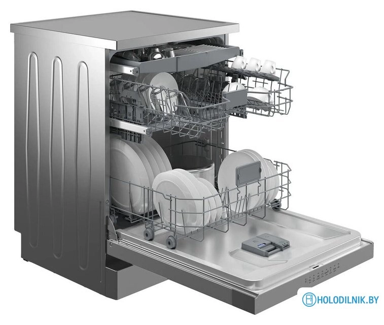 Отдельностоящая посудомоечная машина Hotpoint HF 5C84 DW X