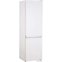 Холодильник Hotpoint HT 5200 W