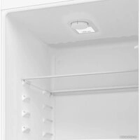 Холодильник Indesit IBH 20