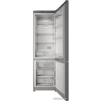 Холодильник Indesit ITS 4200 G