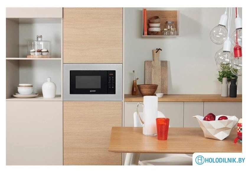 Микроволновая печь Indesit MWI 120 GX