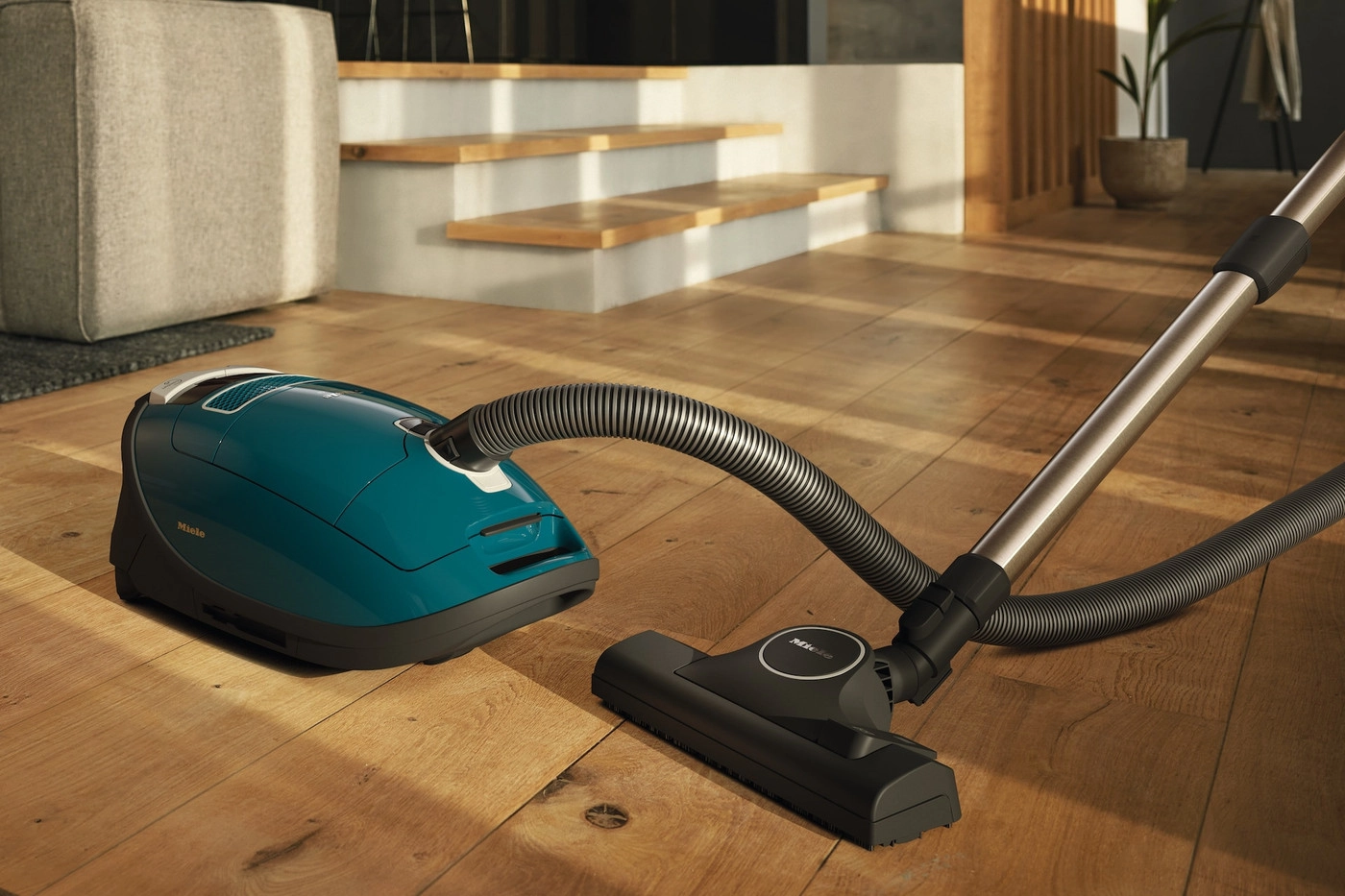 Пылесос Miele Complete C3 125 Edition (зеленый)