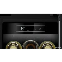 Винный шкаф NEFF KU9202HF0