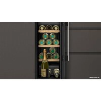 Винный шкаф NEFF KU9202HF0