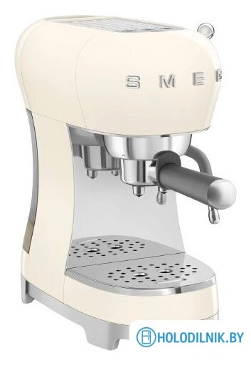 Рожковая кофеварка Smeg ECF02CREU