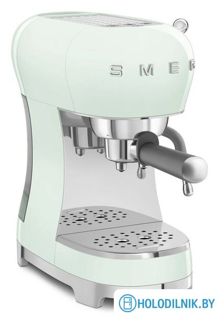 Рожковая кофеварка Smeg ECF02PGEU