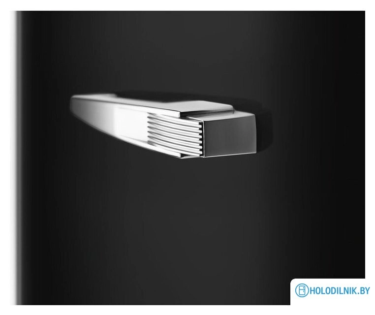 Однокамерный холодильник Smeg FAB28LBL6